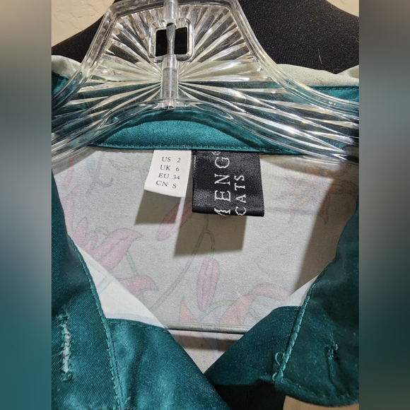 Lai Meng Five Cats Floral Collar button L/S Dress 2 NWOT - Picture 4 of 6